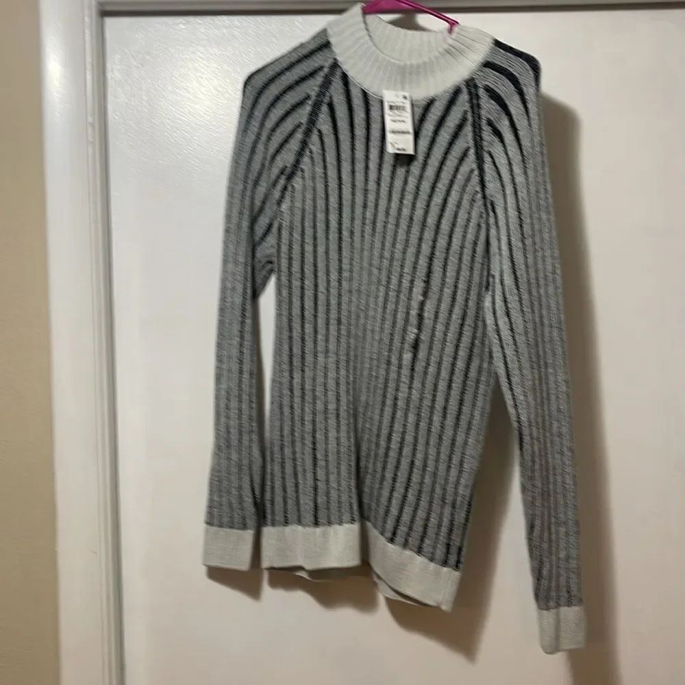 NWT INC sweater medium - Picture 2 of 8